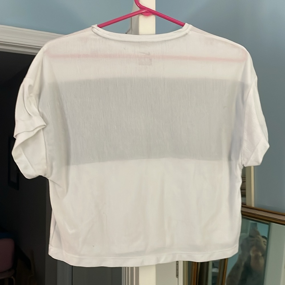 Nike girls short sleeve crop top - Picture 3 of 3